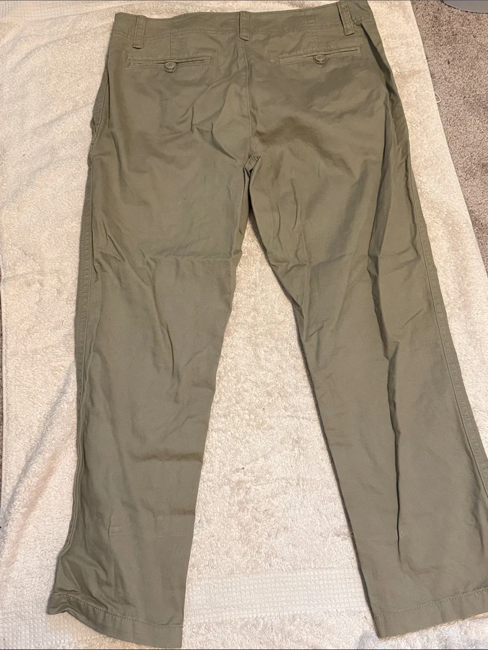 Old Navy Men's Olive Chino Pants 32 x 30